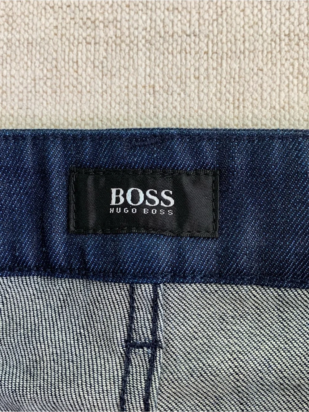 Boss Hugo Boss Men's stretch Slim Straight Jeans - Dark wash size 30x32
